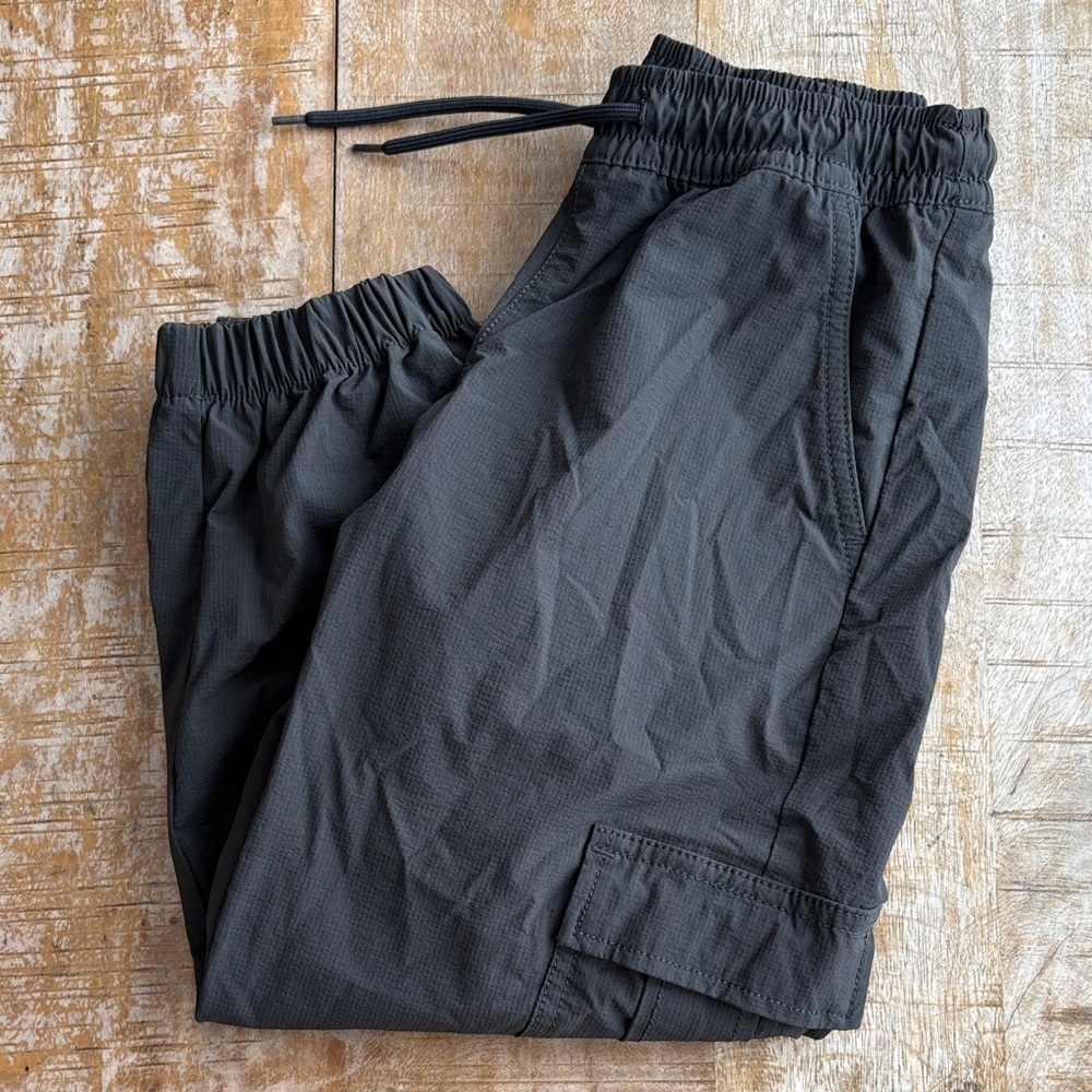 NWOT Art Class Cargo Joggers size 6